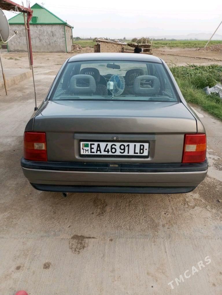 Opel Vectra 1989 - 30 000 TMT - Койтендаг - img 6