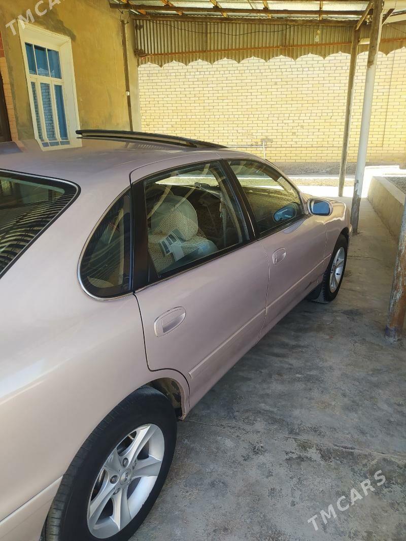 Toyota Avalon 1996 - 125 000 TMT - Мары - img 5