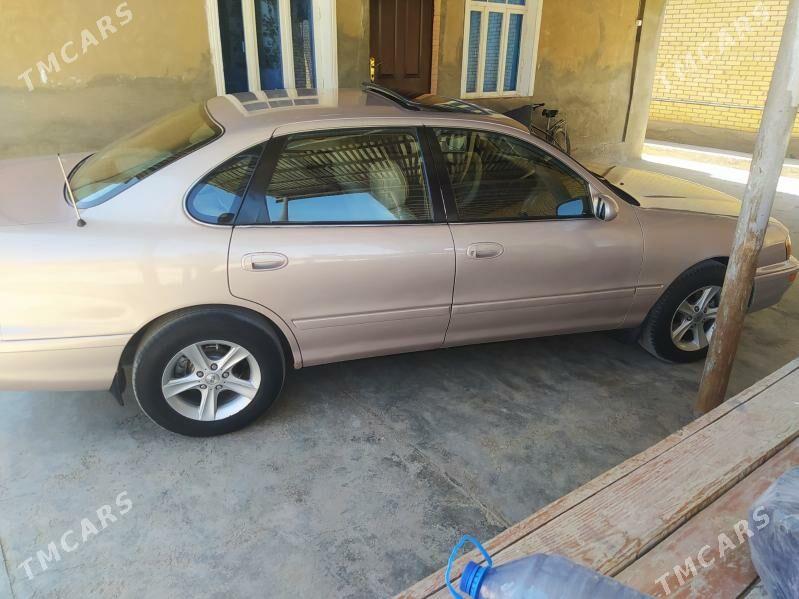 Toyota Avalon 1996 - 125 000 TMT - Мары - img 3
