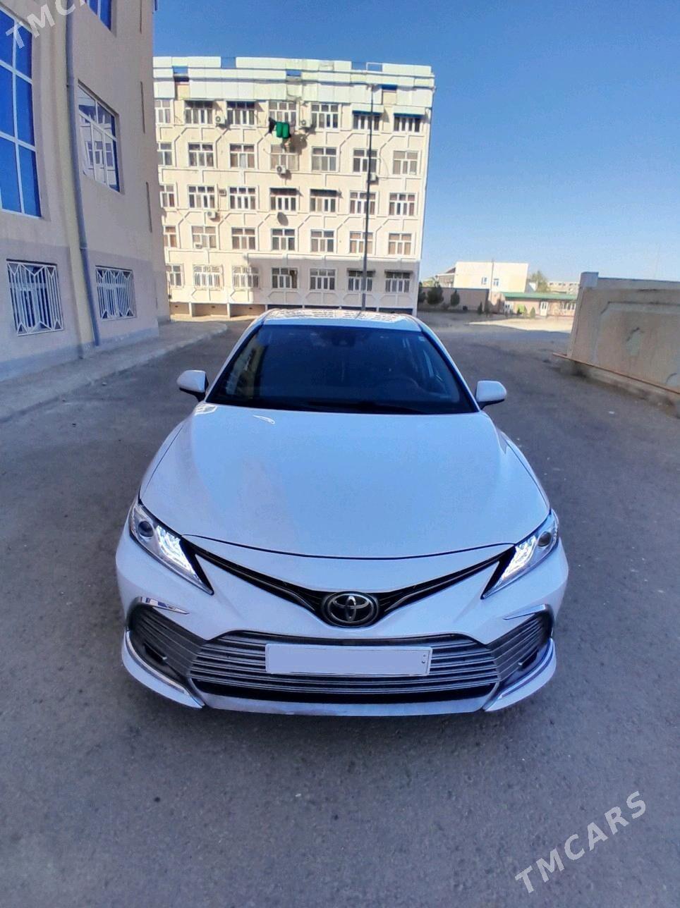 Toyota Camry 2020 - 320 000 TMT - Мары - img 3