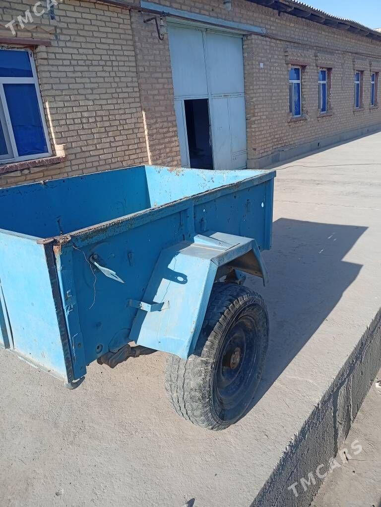 MTZ 80 2001 - 5 000 TMT - Чарджоу - img 1