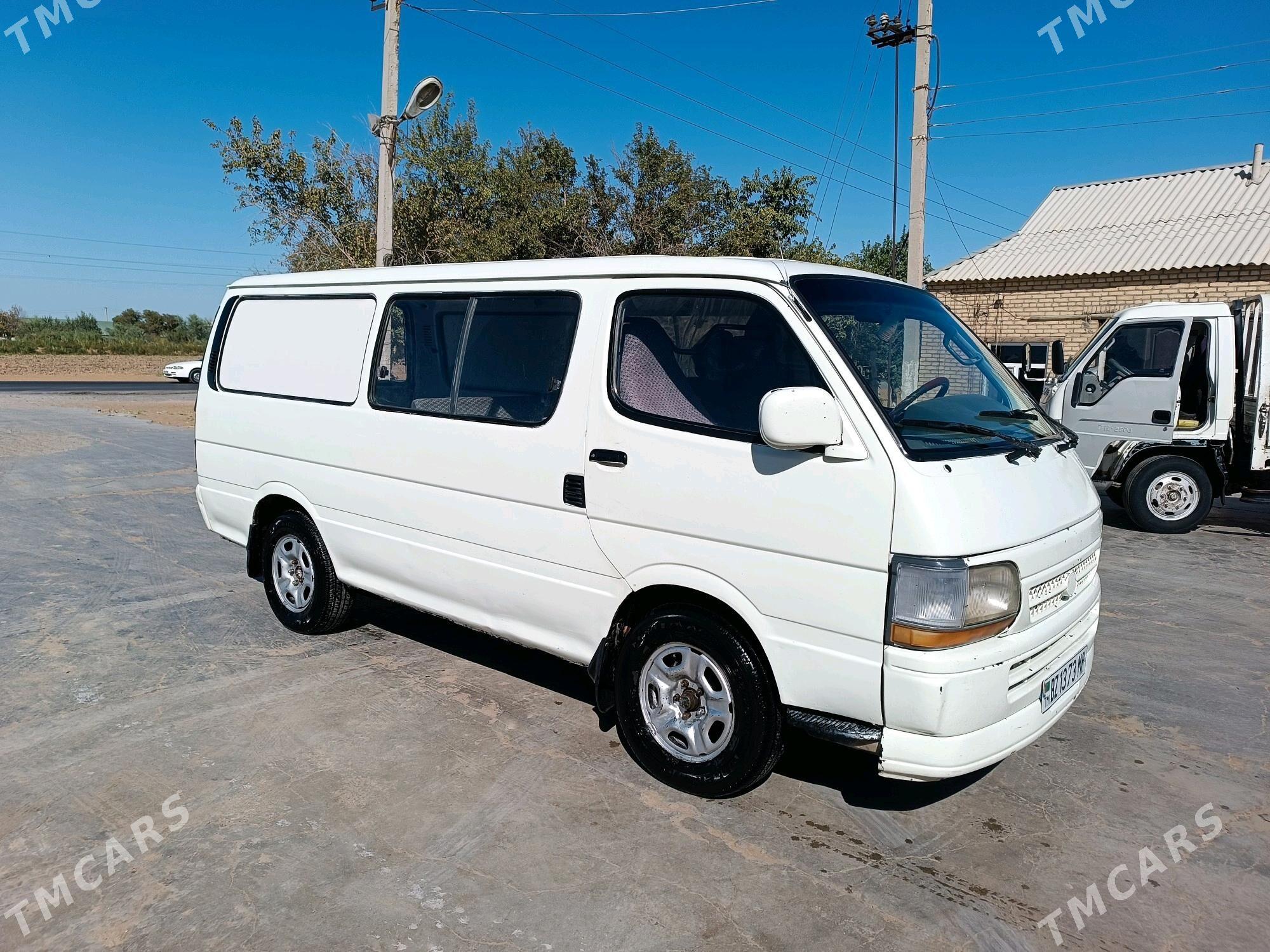 Toyota Hiace 1996 - 75 000 TMT - Сакарчага - img 3
