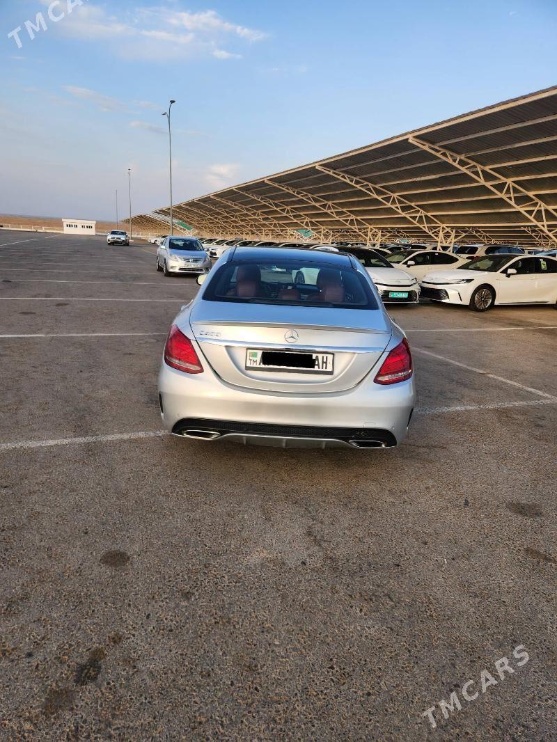 Mercedes-Benz C-Class 2015 - 300 000 TMT - Aşgabat - img 4