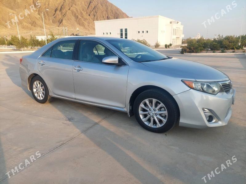 Toyota Camry 2012 - 230 000 TMT - Балканабат - img 3