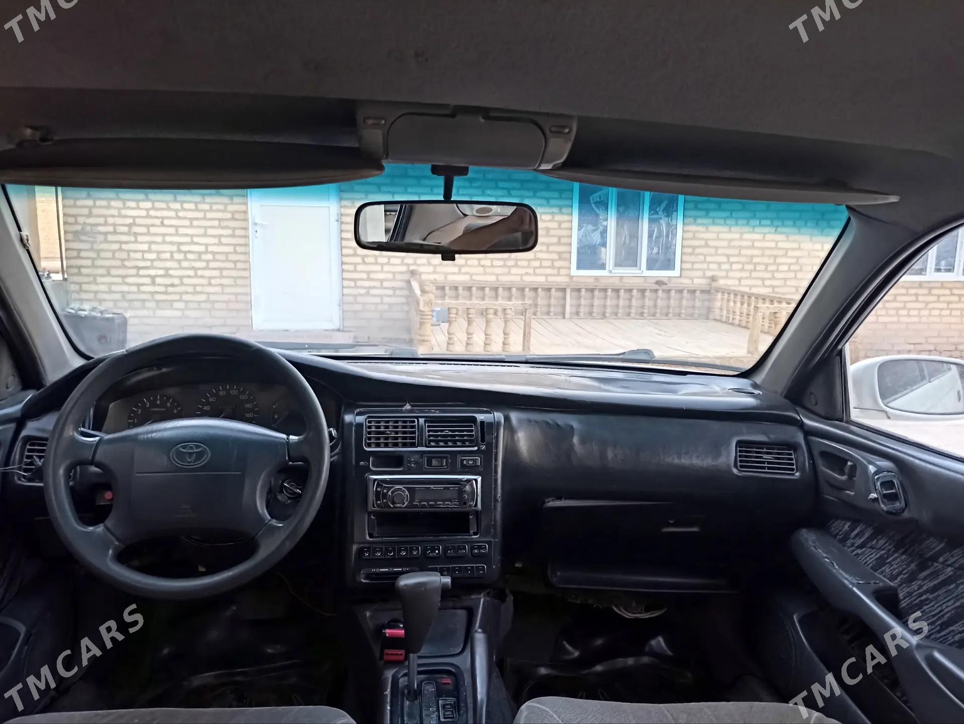 Toyota Corona 1993 - 50 000 TMT - Байрамали - img 2