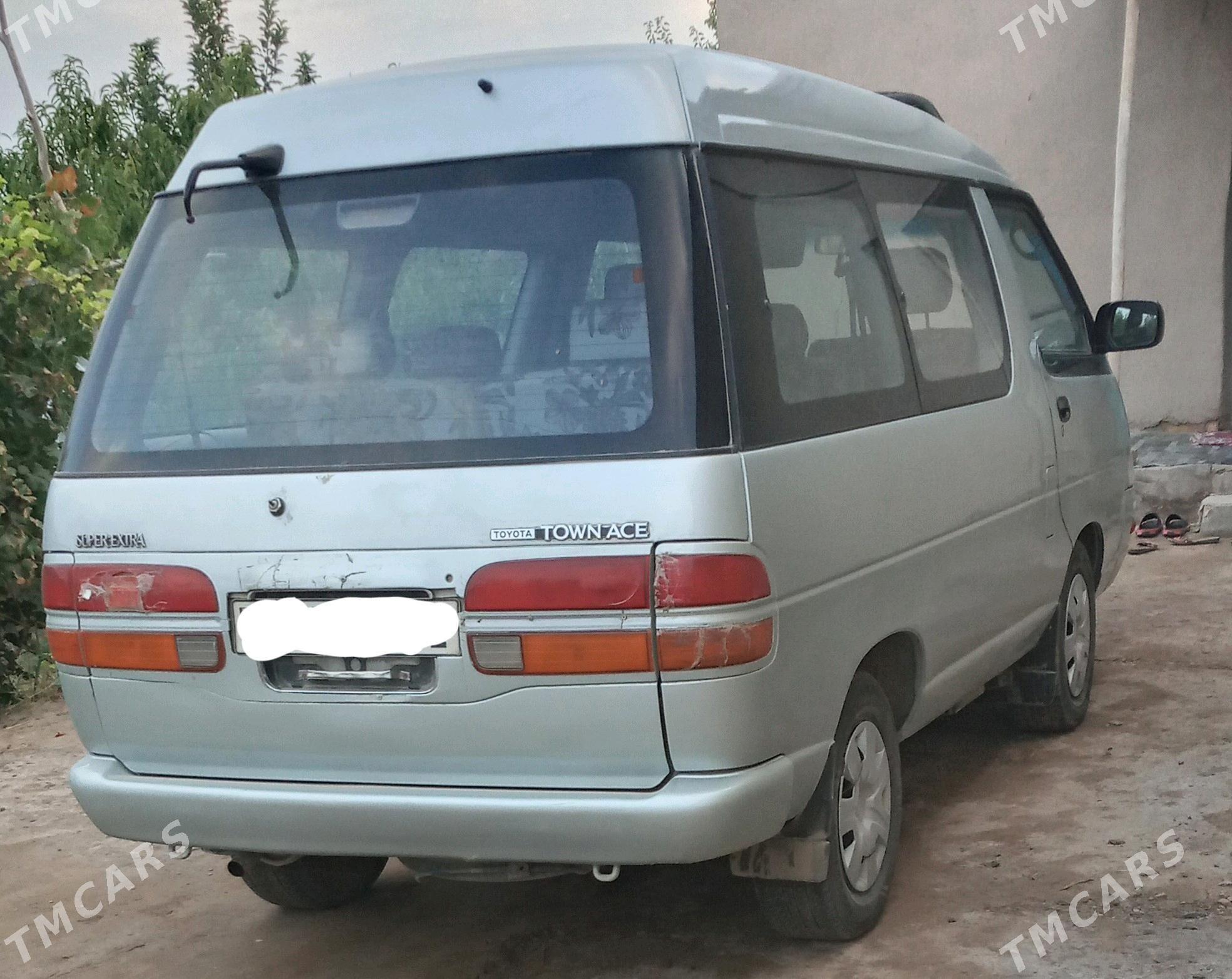 Toyota Town Ace 1992 - 80 000 TMT - Кёнеургенч - img 4