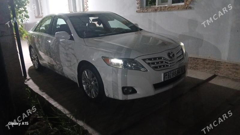 Toyota Camry 2010 - 187 000 TMT - Дашогуз - img 4