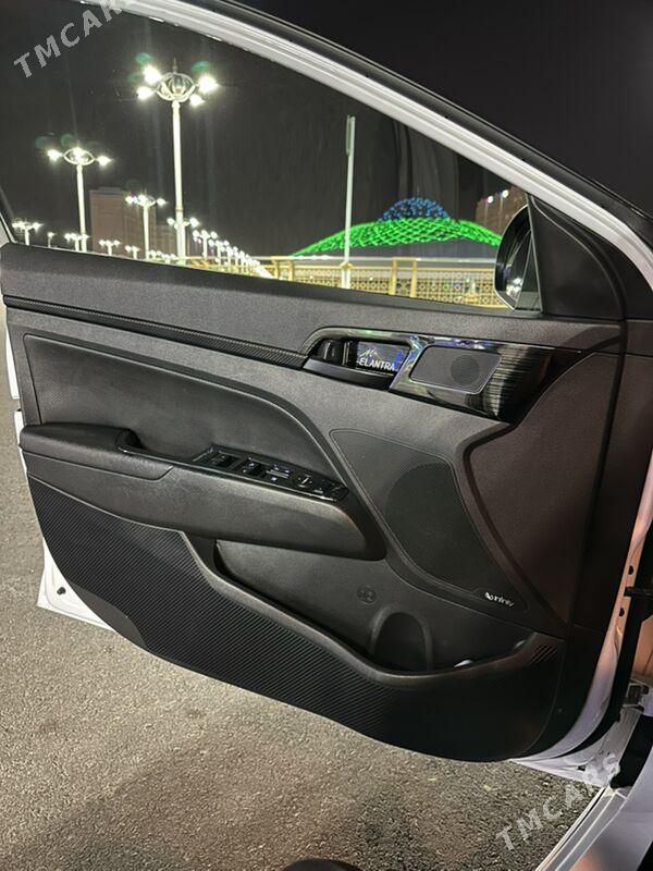 Hyundai Elantra 2020 - 260 000 TMT - Aşgabat - img 10