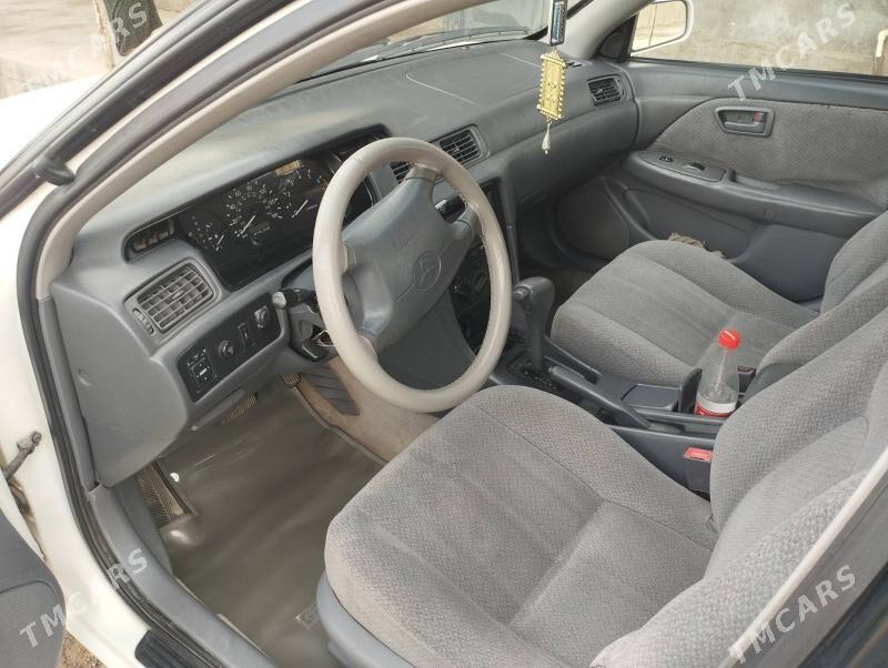 Toyota Camry 2000 - 180 000 TMT - Daşoguz - img 4