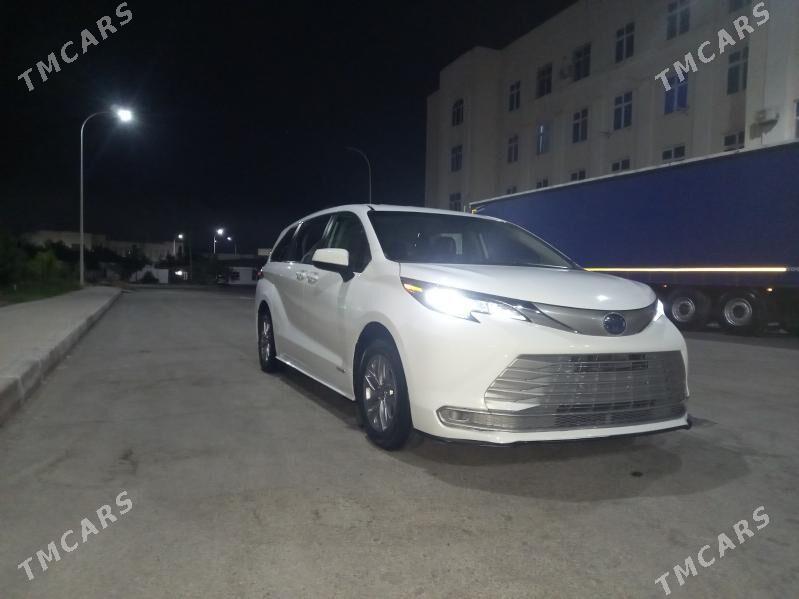 Toyota Sienna 2021 - 480 000 TMT - Туркменабат - img 2