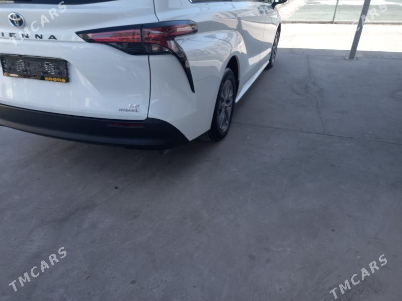 Toyota Sienna 2021 - 480 000 TMT - Туркменабат - img 1