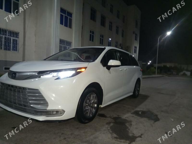Toyota Sienna 2021 - 480 000 TMT - Туркменабат - img 3