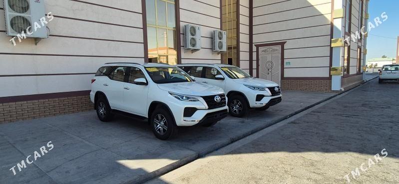 Toyota Fortuner 2021 - 590 000 TMT - Türkmenabat - img 3