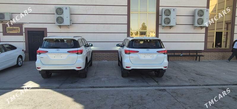 Toyota Fortuner 2021 - 590 000 TMT - Türkmenabat - img 6