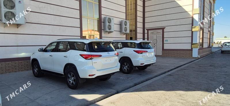 Toyota Fortuner 2021 - 590 000 TMT - Türkmenabat - img 5