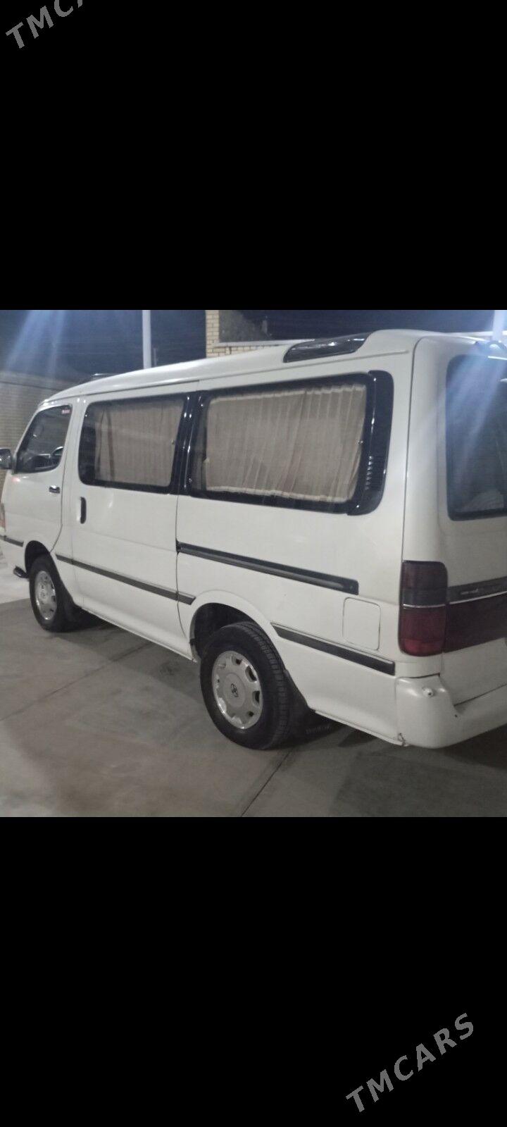 Toyota Hiace 1990 - 100 000 TMT - Mary - img 3
