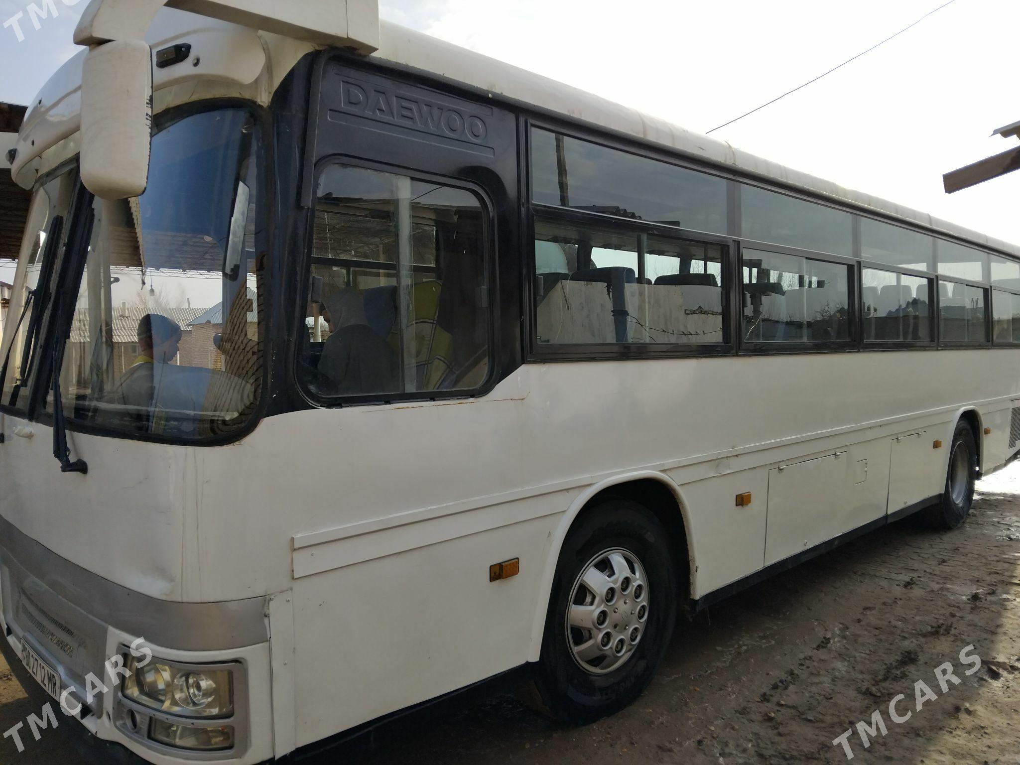 Mitsubishi Rosa 2000 - 280 000 TMT - Мары - img 2