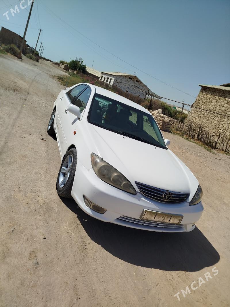 Toyota Camry 2004 - 180 000 TMT - Достлук - img 3