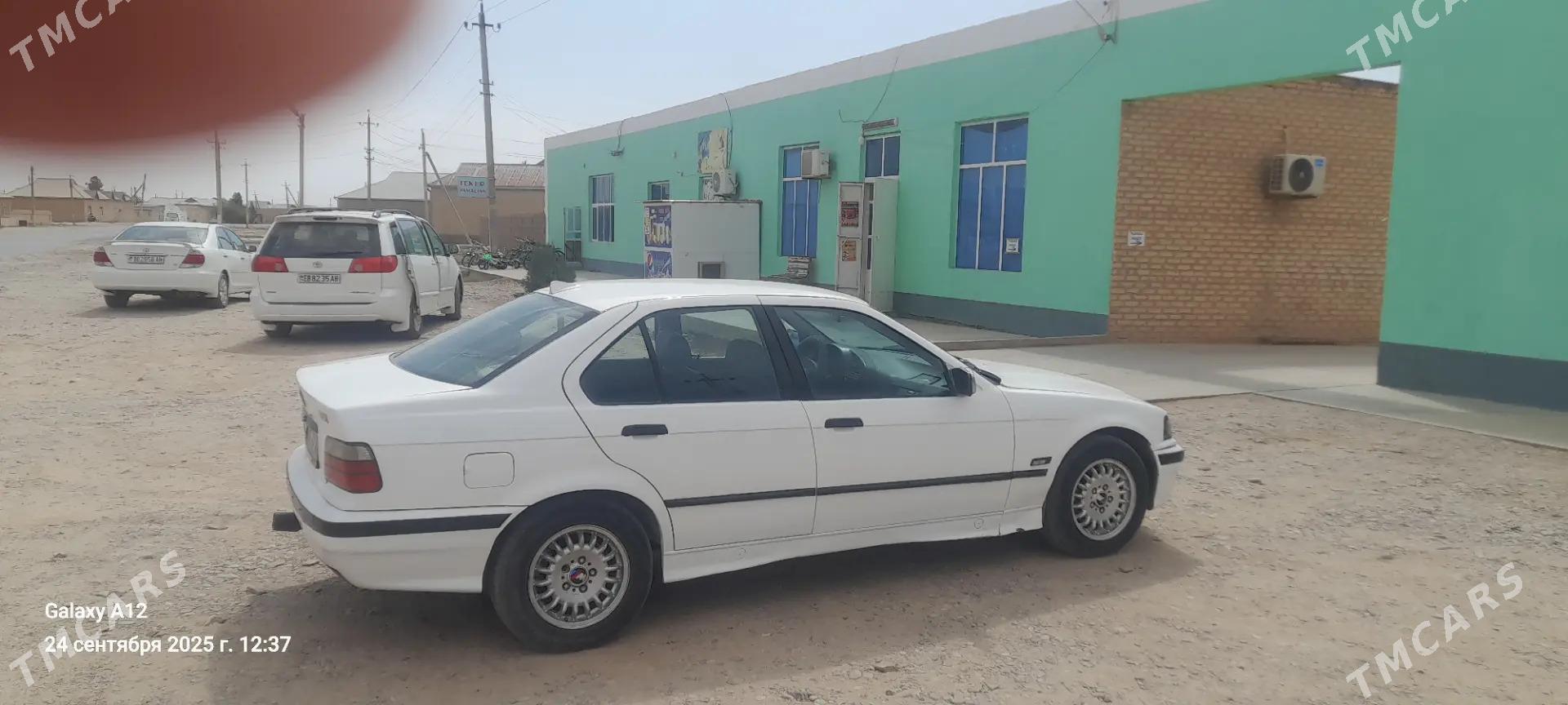 BMW 320 1992 - 40 000 TMT - Sarahs - img 2