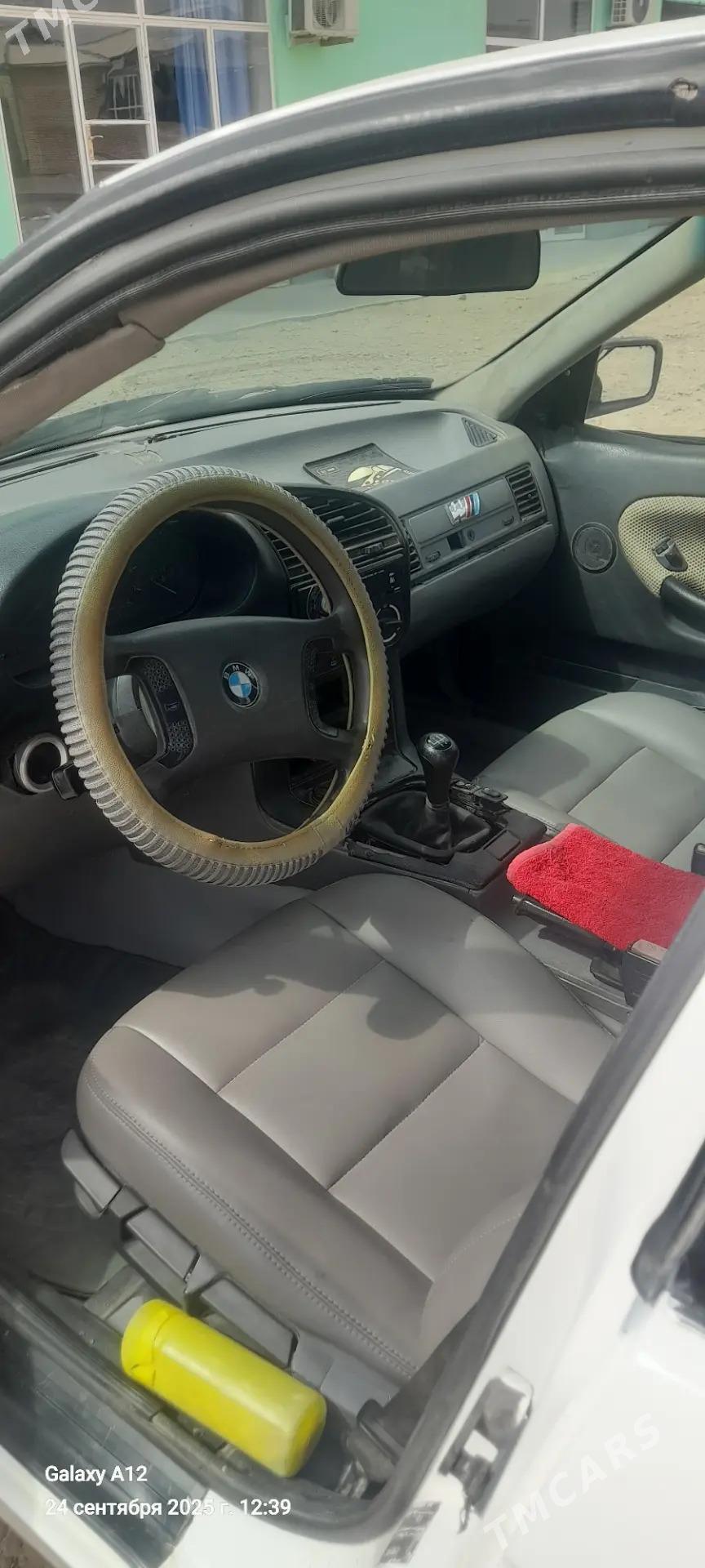 BMW 320 1992 - 40 000 TMT - Sarahs - img 5
