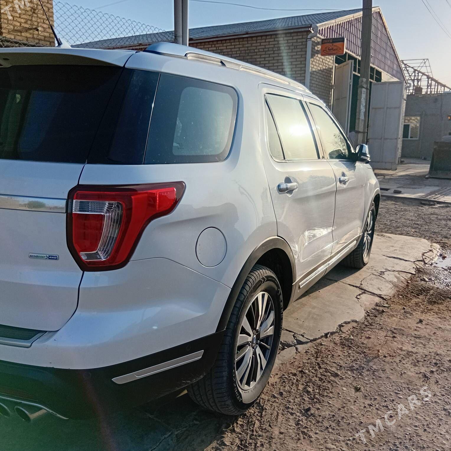 Ford Explorer 2018 - 450 000 TMT - Tagtabazar - img 5