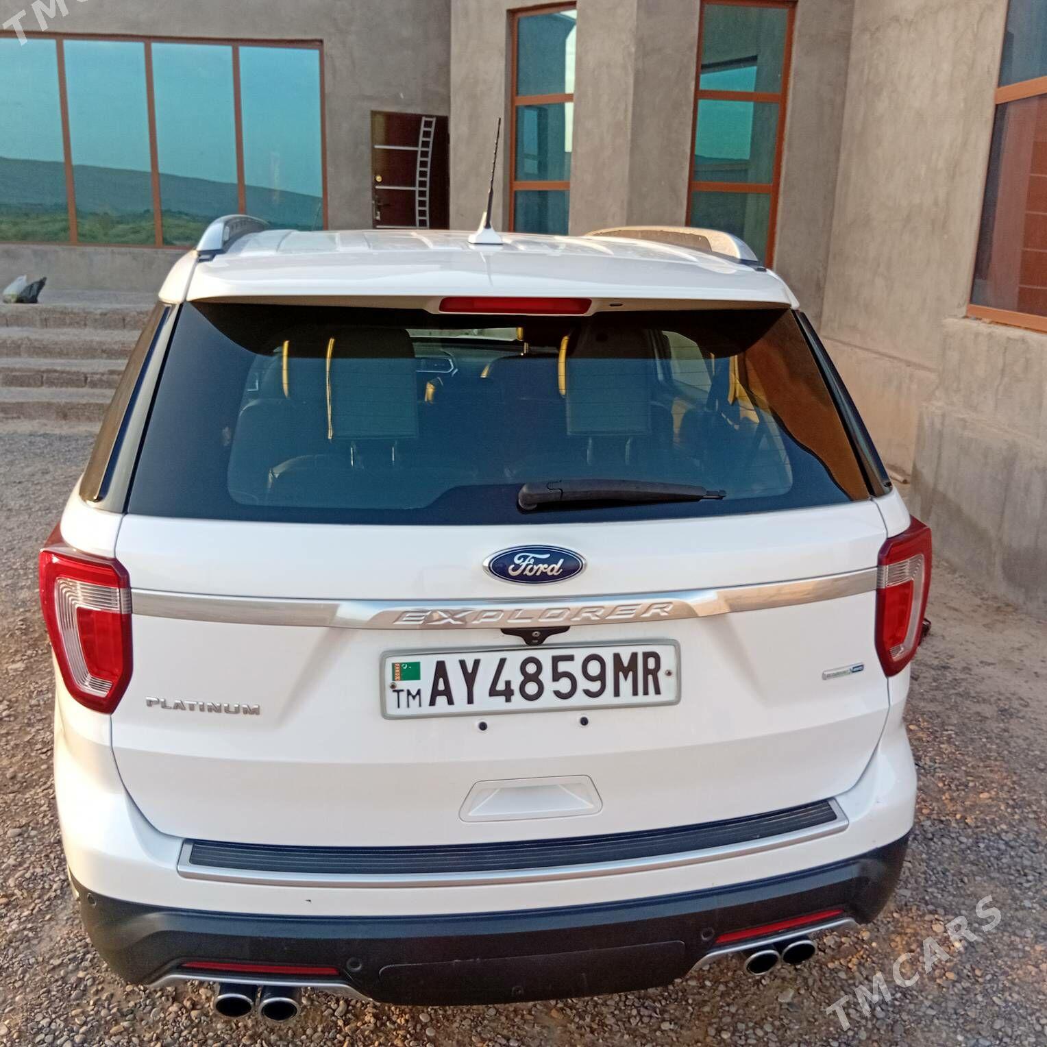 Ford Explorer 2018 - 450 000 TMT - Tagtabazar - img 3