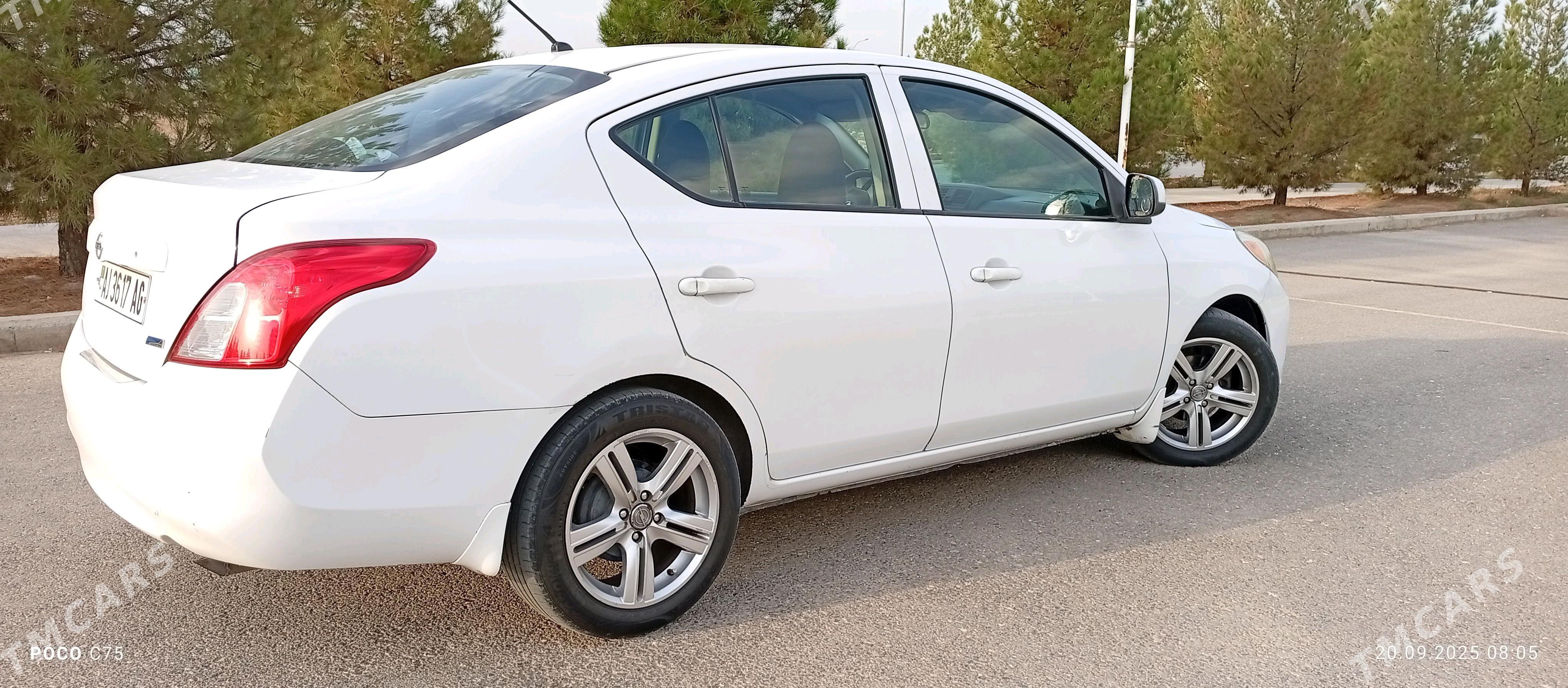 Nissan Versa 2013 - 116 000 TMT - Ашхабад - img 3