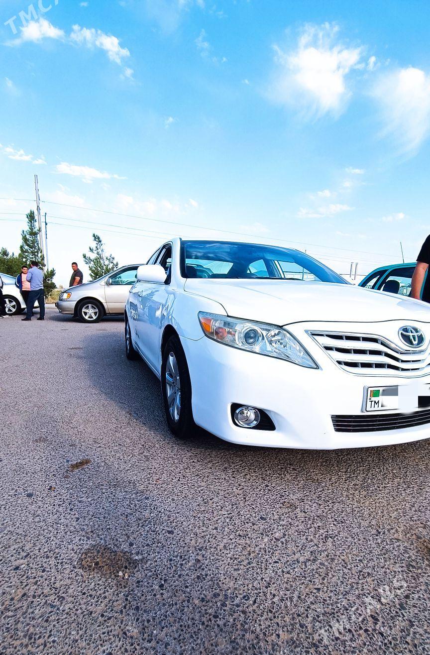 Toyota Camry 2011 - 172 000 TMT - Мары - img 4