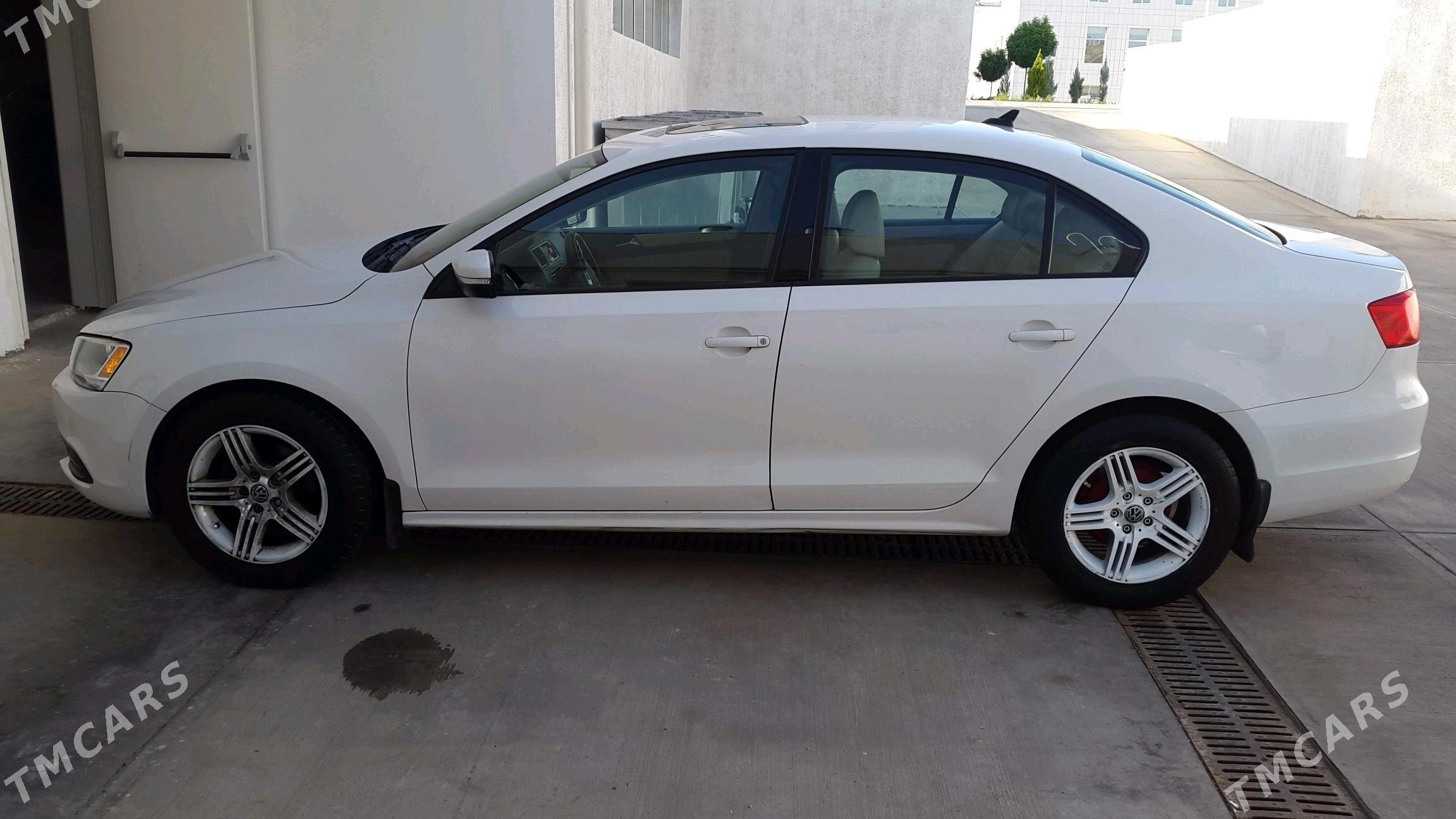Volkswagen Jetta 2011 - 130 000 TMT - Дашогуз - img 8