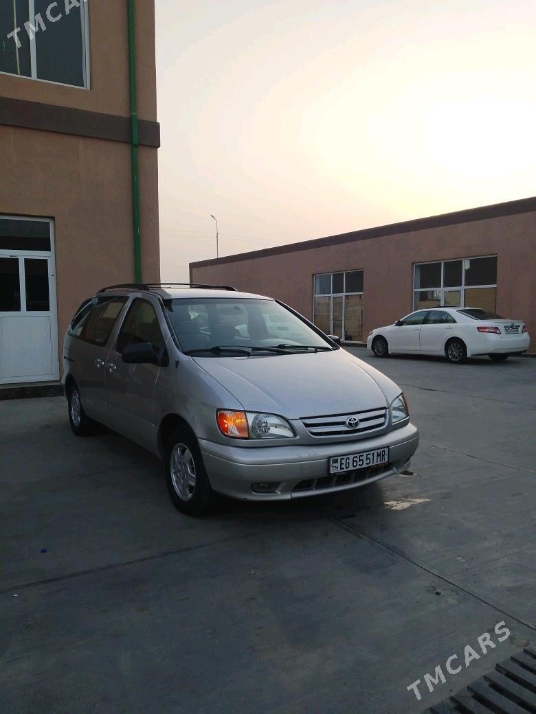 Toyota Sienna 2002 - 161 000 TMT - Мары - img 5