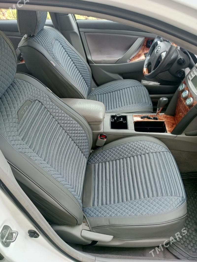 Toyota Camry 2010 - 150 000 TMT - 6 mkr - img 2