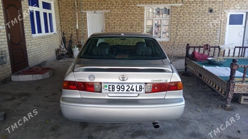 Toyota Camry 2001 - 140 000 TMT - Саят - img 7