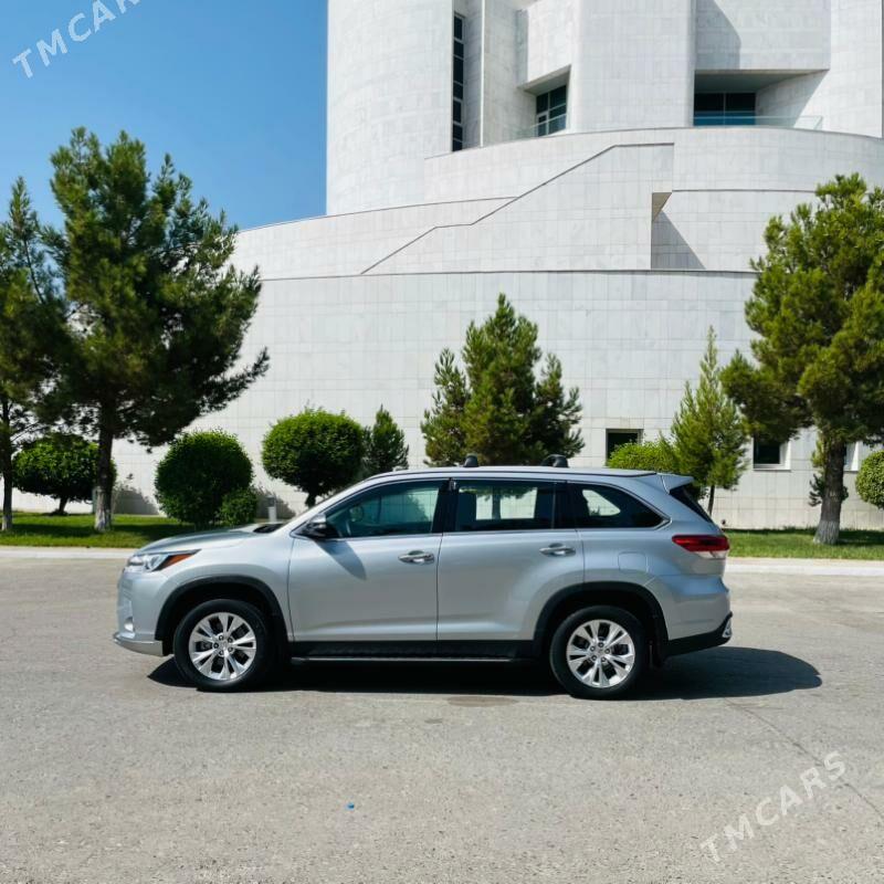 Toyota Highlander 2019 - 425 000 TMT - Туркменабат - img 8