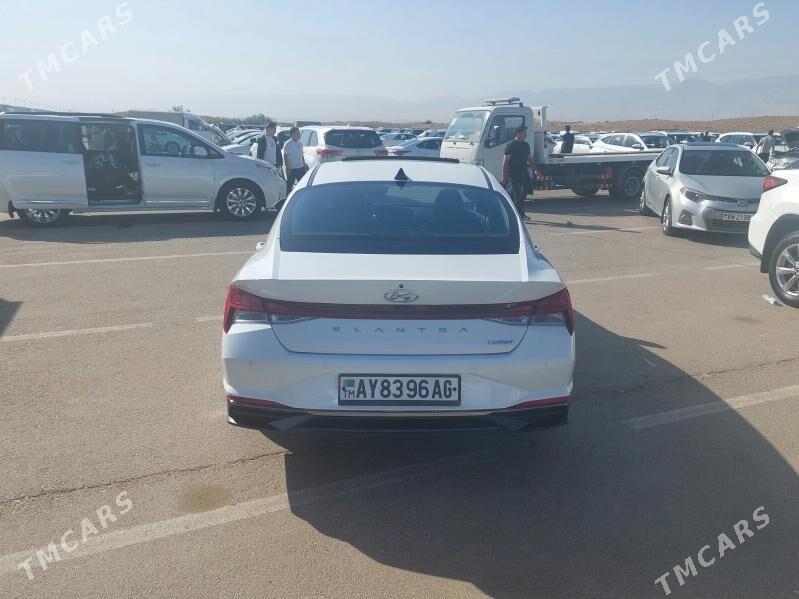 Hyundai Elantra 2022 - 305 000 TMT - Aşgabat - img 4