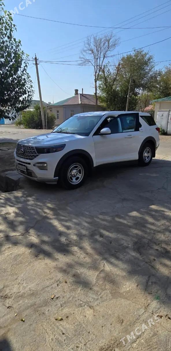 Ford Explorer 2022 - 310 000 TMT - Бедев - img 3