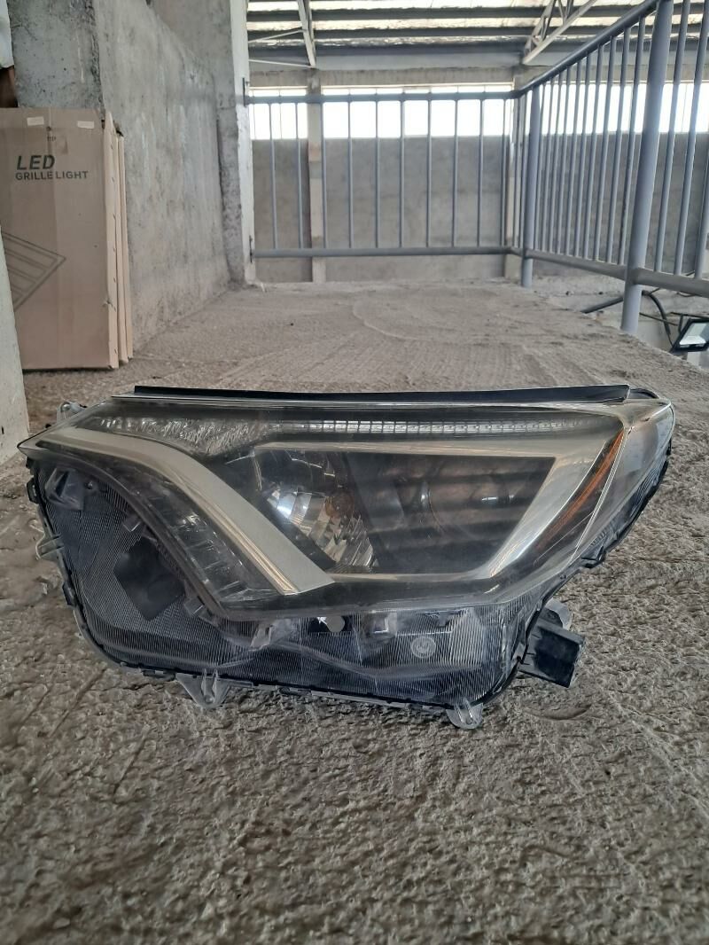 Rav 4 fara 1 200 TMT - Ak bugdaý etraby - img 2