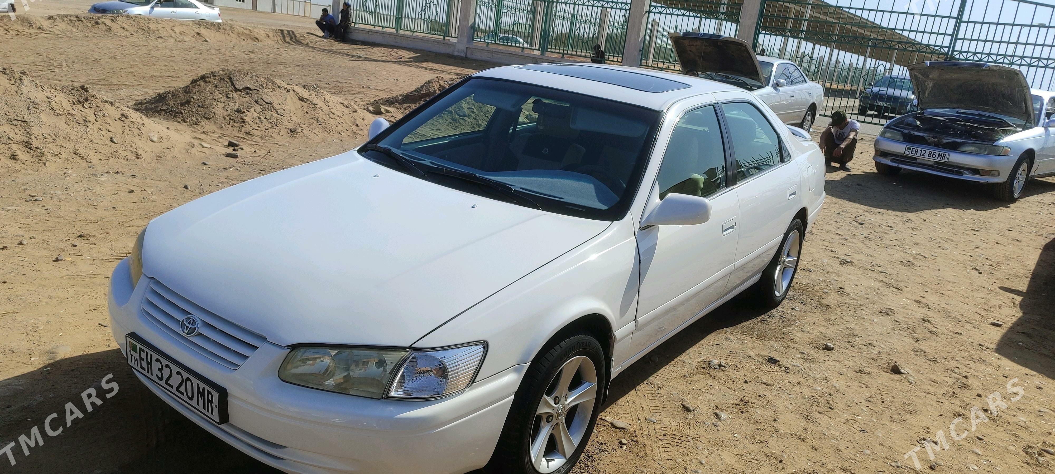 Toyota Camry 1998 - 115 000 TMT - Мары - img 2