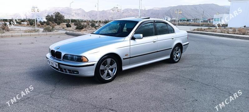 BMW E39 2001 - 130 000 TMT - Балканабат - img 3