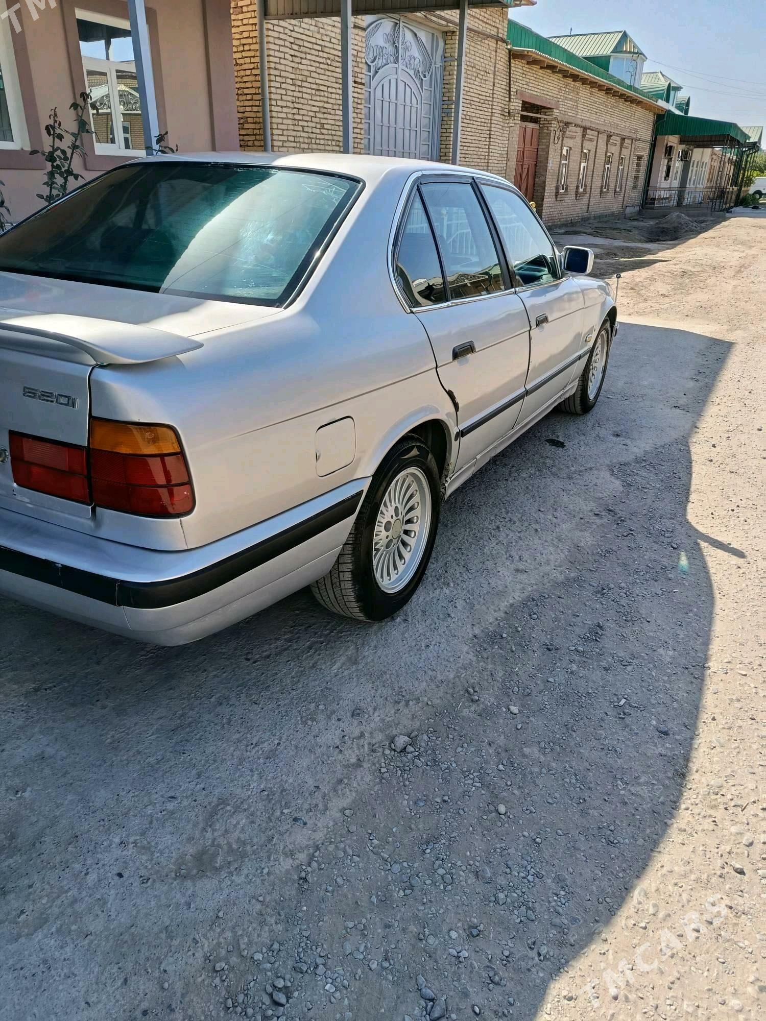 BMW 520 1991 - 40 000 TMT - Чарджоу - img 9