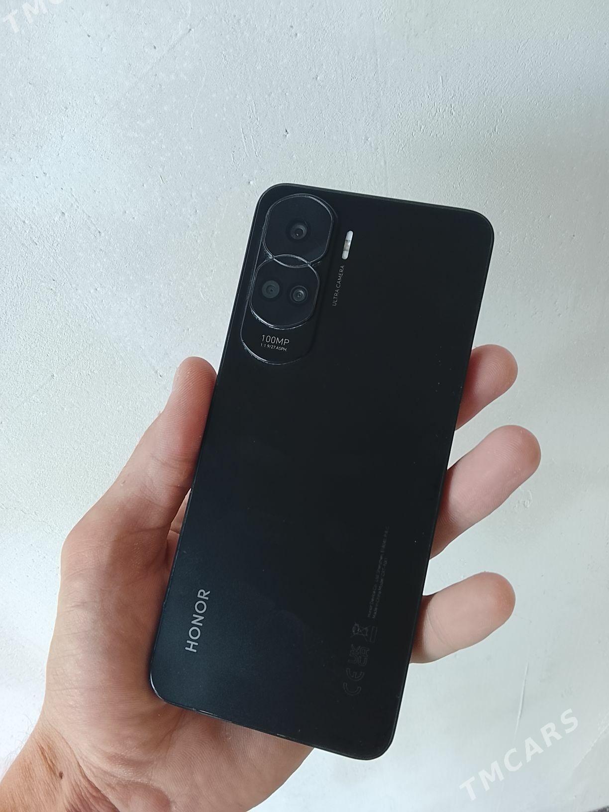 Honor 90 lite - Гурбансолтан Едже - img 3