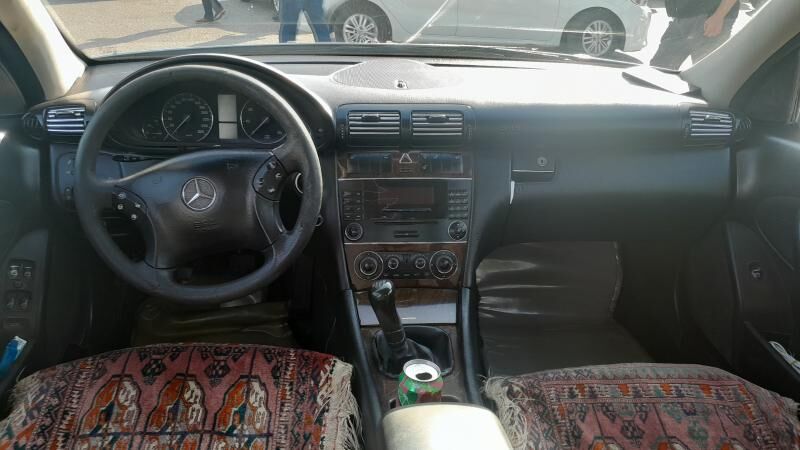 Mercedes-Benz C250 2004 - 72 000 TMT - Ак-Бугдайский этрап - img 4