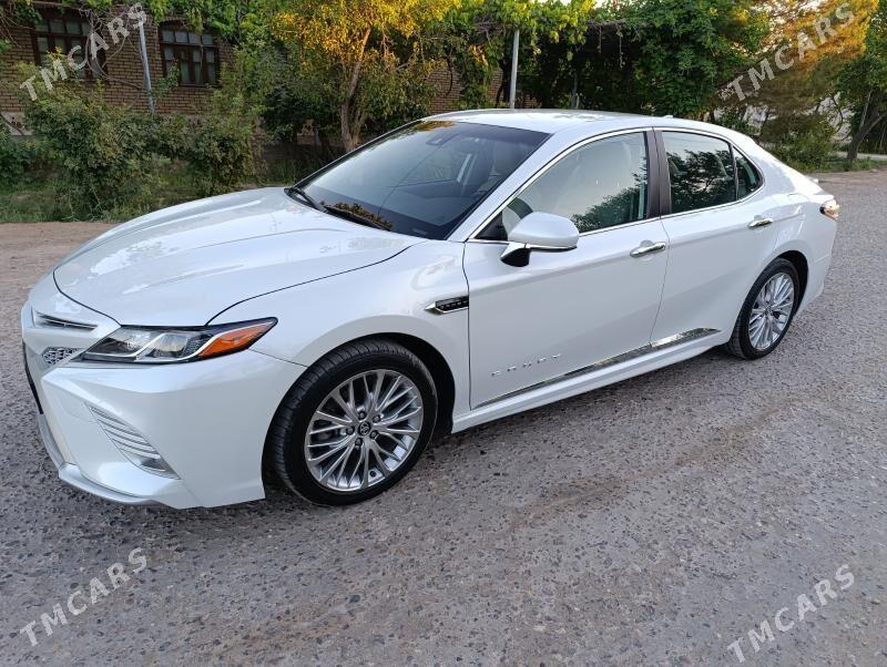 Toyota Camry 2019 - 300 000 TMT - Дянев - img 2