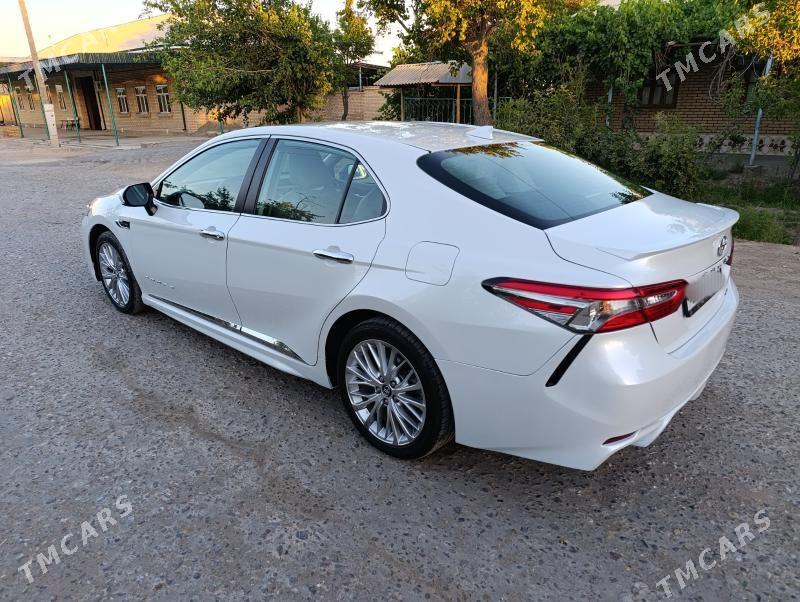 Toyota Camry 2019 - 300 000 TMT - Дянев - img 3