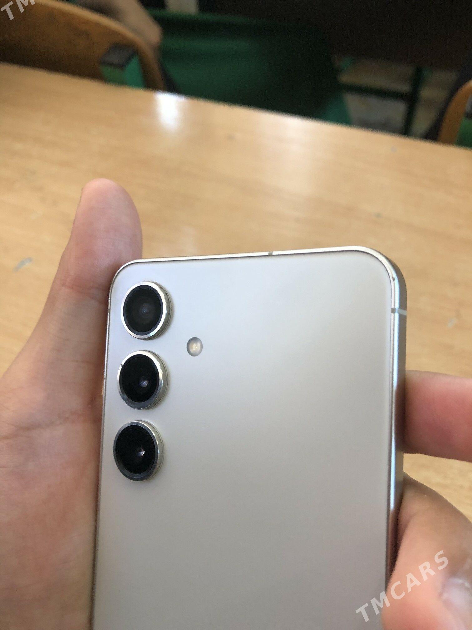 samsung S24 - Туркменбаши - img 2