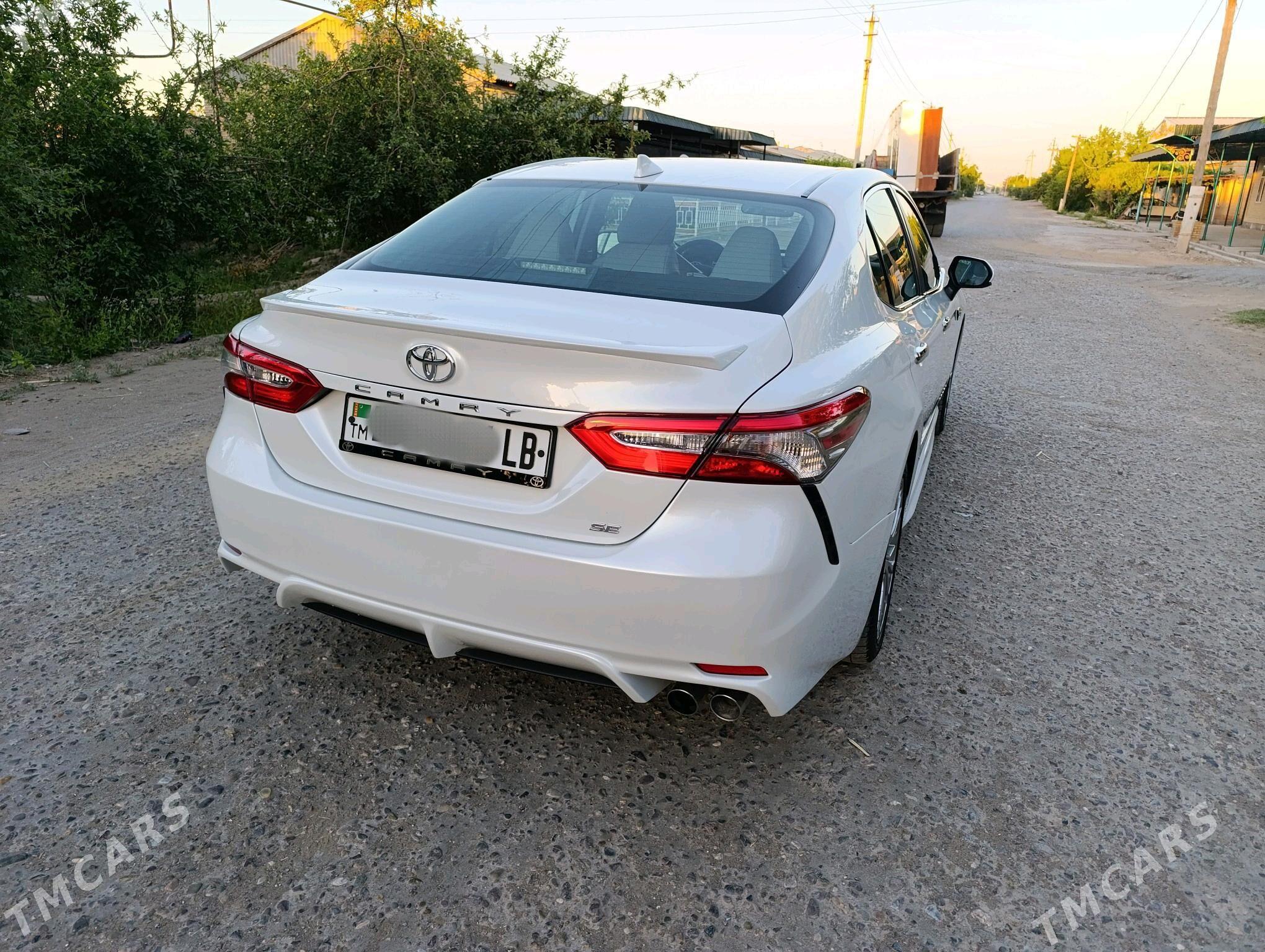 Toyota Camry 2019 - 300 000 TMT - Дянев - img 4