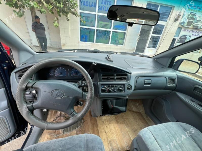 Toyota Sienna 2002 - 137 000 TMT - Мары - img 7