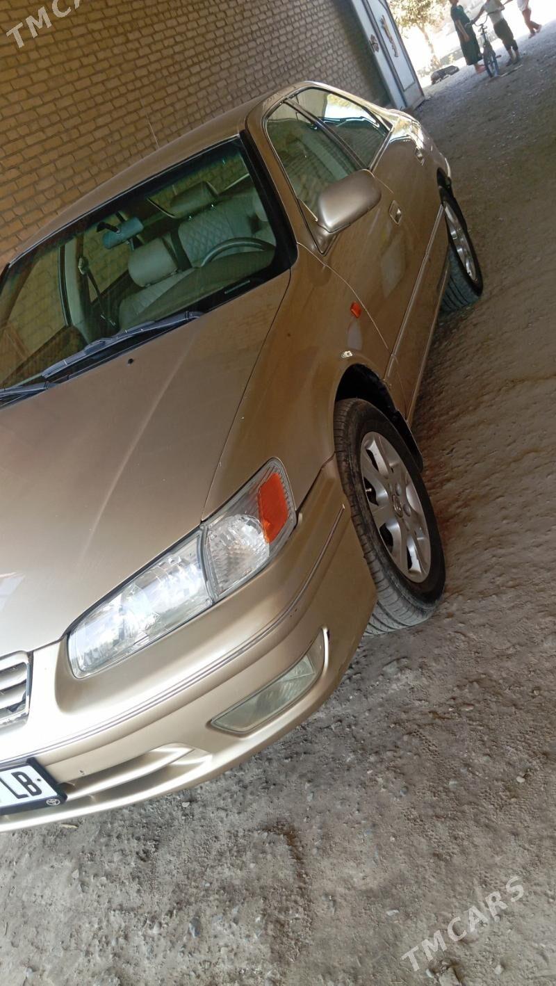Toyota Camry 2000 - 150 000 TMT - Сакар - img 4