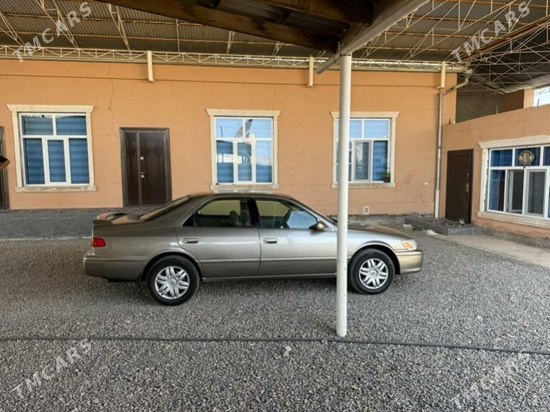 Toyota Camry 2000 - 150 000 TMT - Мары - img 3
