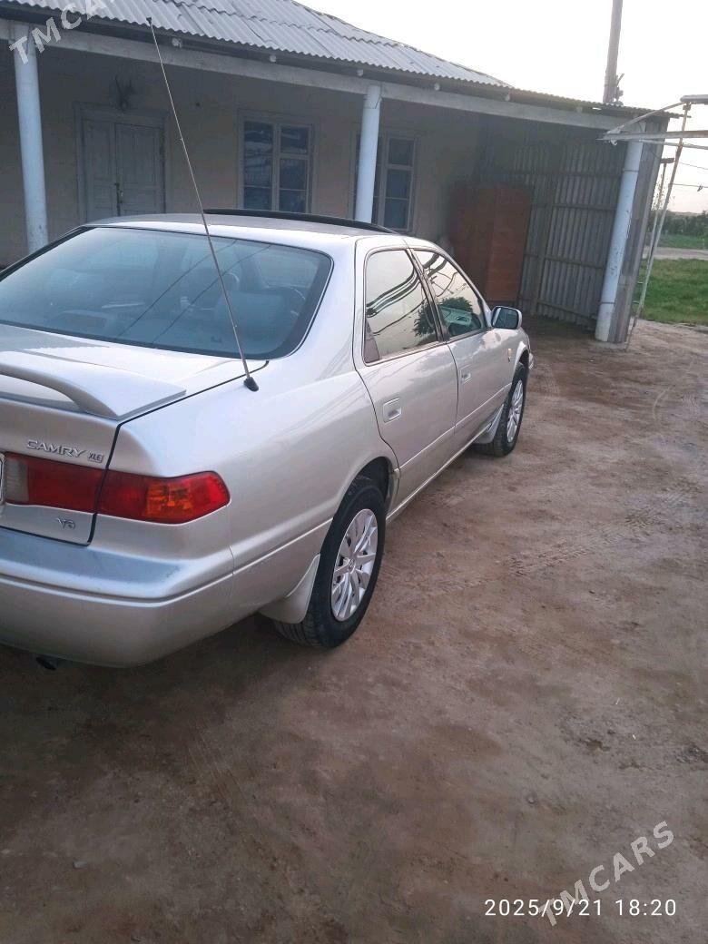 Toyota Camry 2001 - 148 000 TMT - Туркменгала - img 2