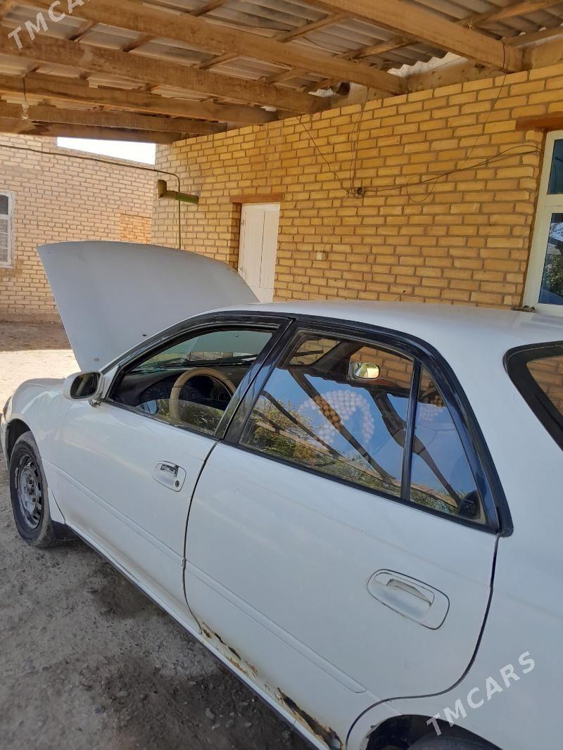 Toyota Carina 1993 - 32 000 TMT - Гарабекевюл - img 2